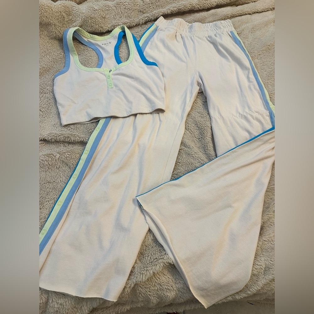 L space Set! Adorable! Small Crop tank and XS pants set, off white with stripes